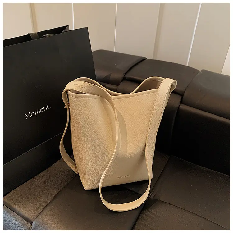 Women's Large Capacity Beige Bucket Bag 2025 — feature 39