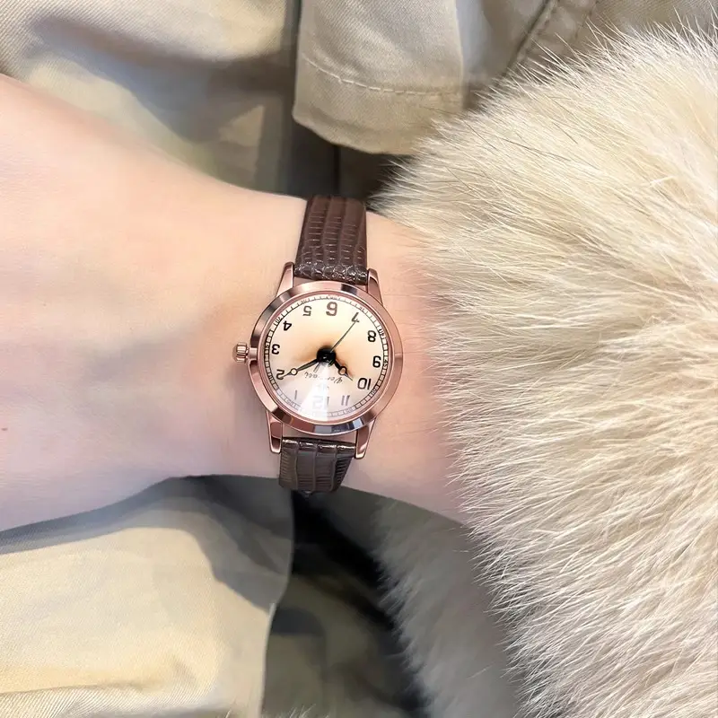Vintage Artistic Quartz Watch for Women with Leather Belt - Image 3