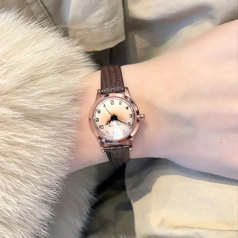 Vintage Artistic Quartz Watch for Women with Leather Belt - Image 5