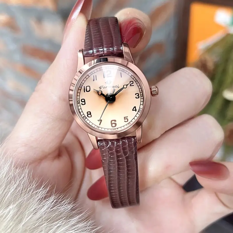 Vintage Artistic Quartz Watch for Women with Leather Belt - Image 6