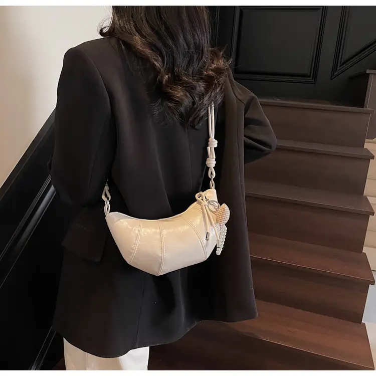 Pink Pearl Crossbody Bag for Women Spring Summer 2025 — feature 11