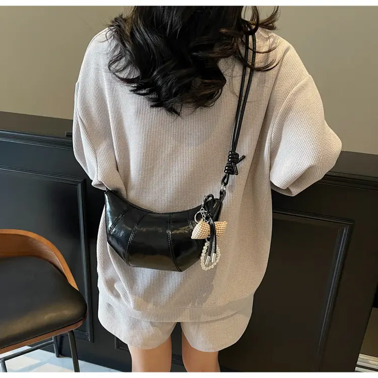 Pink Pearl Crossbody Bag for Women Spring Summer 2025 — feature 20