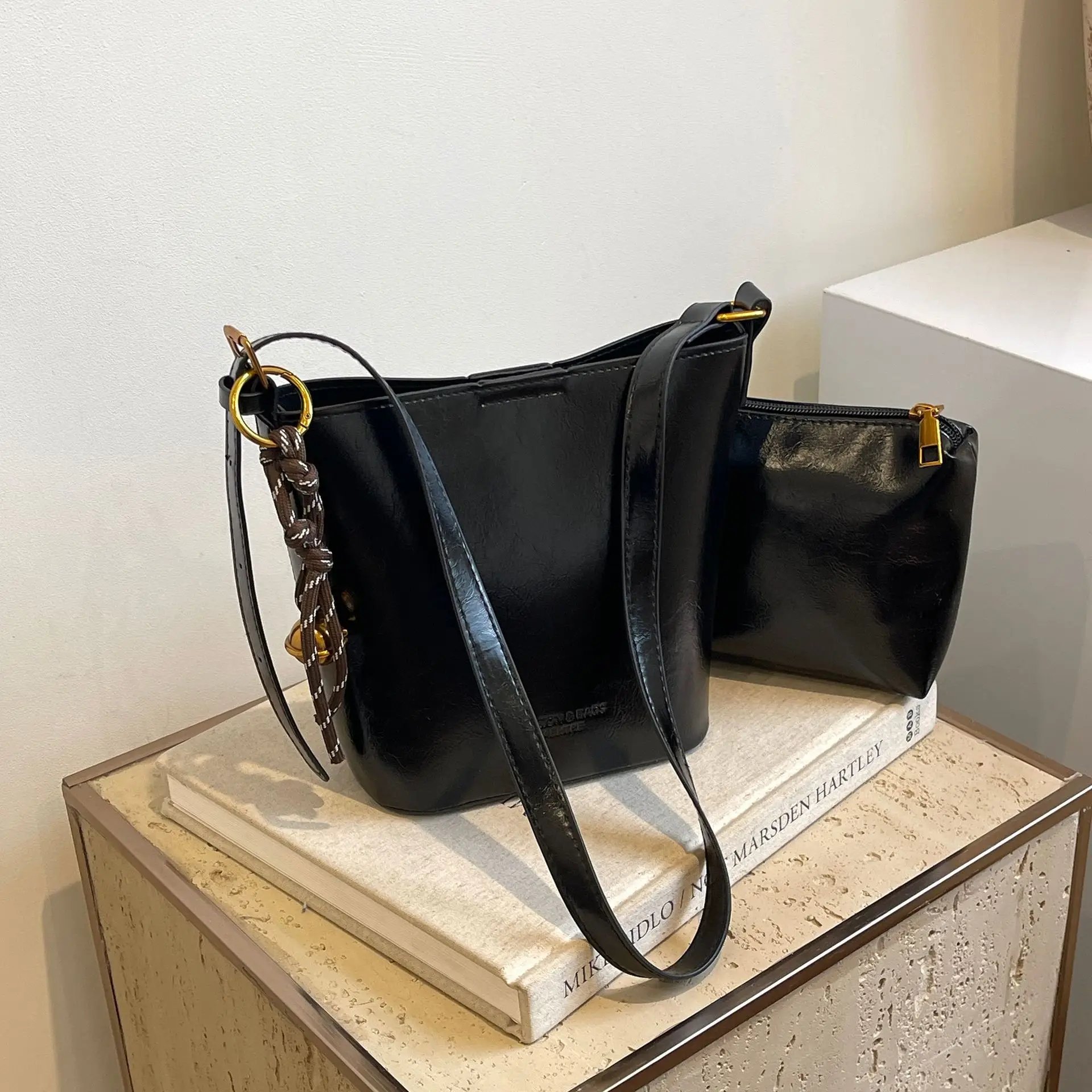 2025 Red Leather Bucket Bag for Women - Image 5