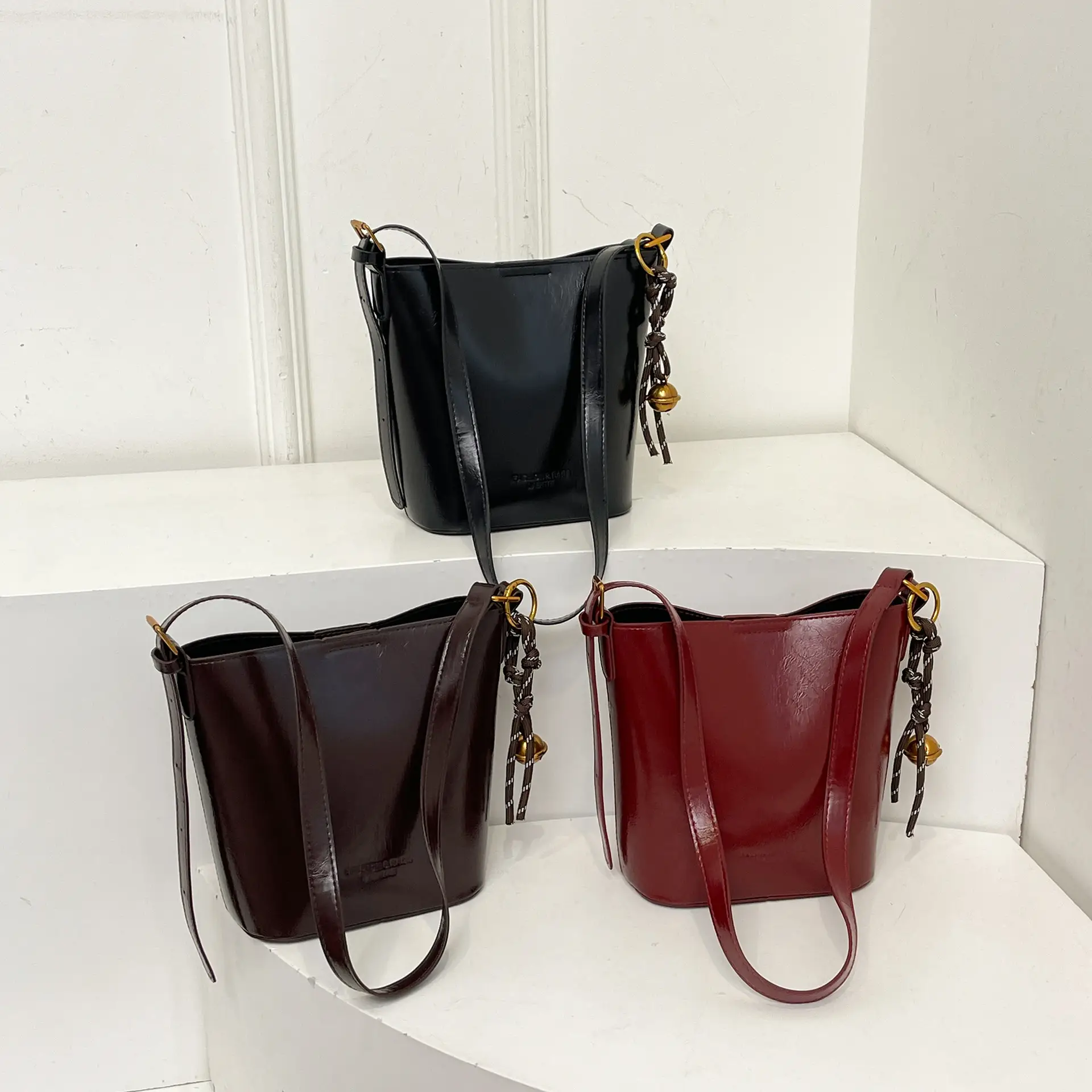 2025 Red Leather Bucket Bag for Women - Image 7