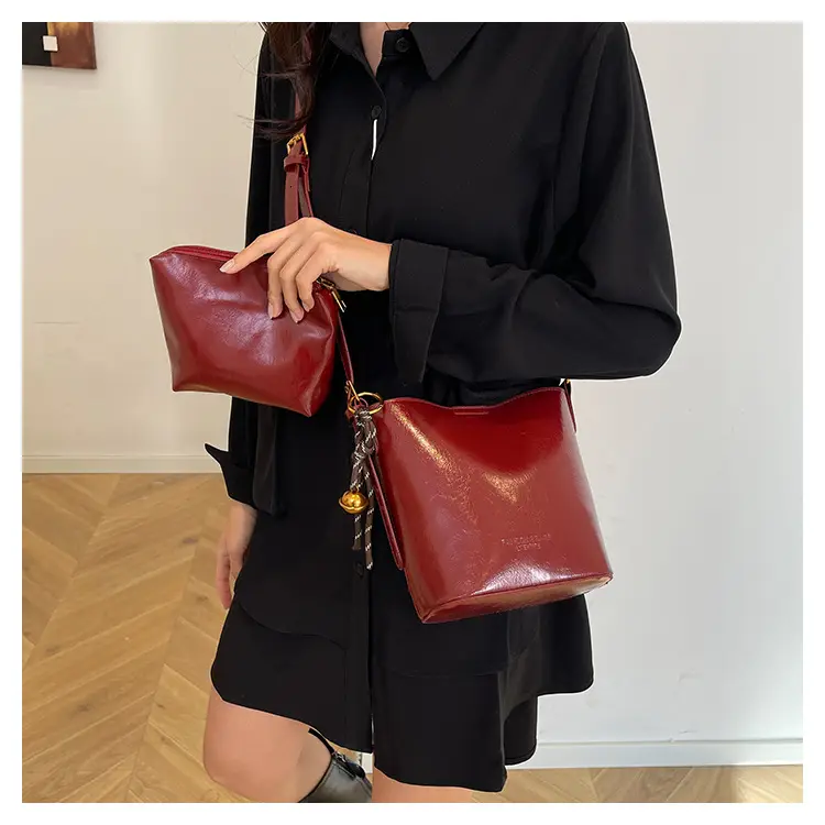 2025 Red Leather Bucket Bag for Women — feature 16