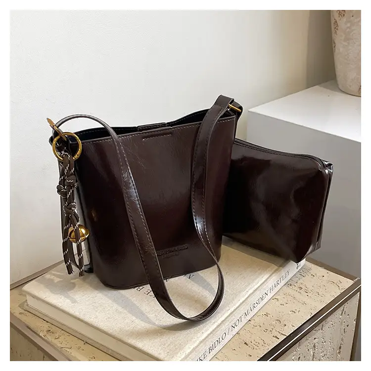 2025 Red Leather Bucket Bag for Women - Image 2