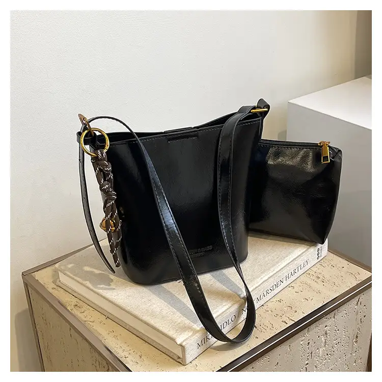 2025 Red Leather Bucket Bag for Women - Image 3