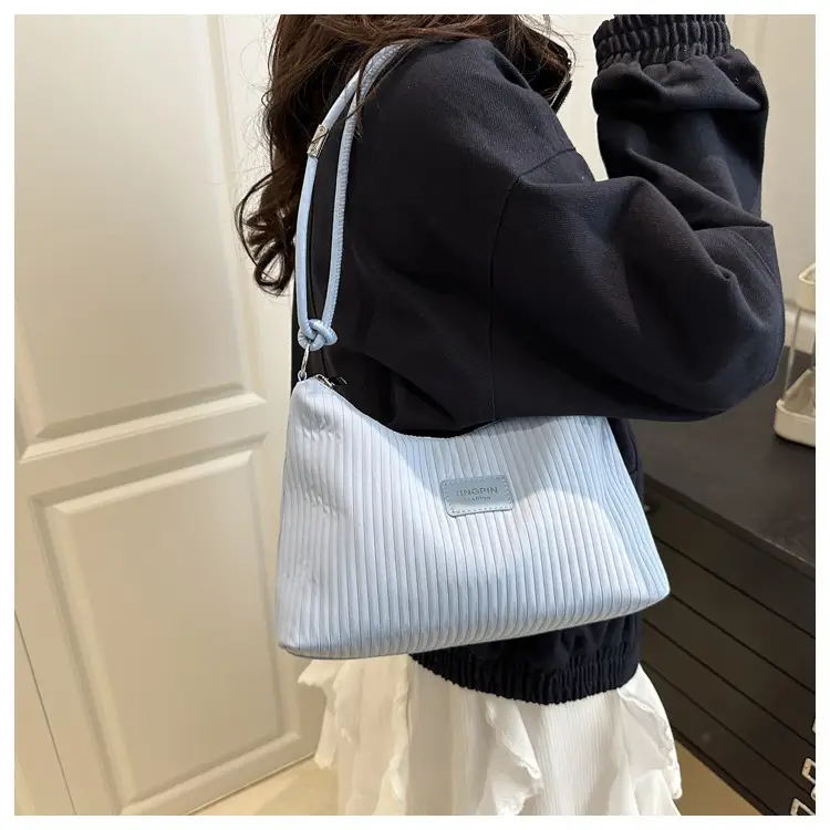 Pink Pleated Shoulder Bag Women Large Capacity 2025 — feature 10
