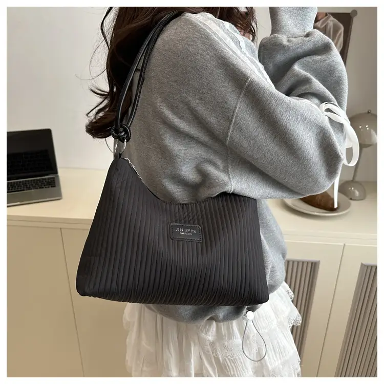 Pink Pleated Shoulder Bag Women Large Capacity 2025 — feature 15