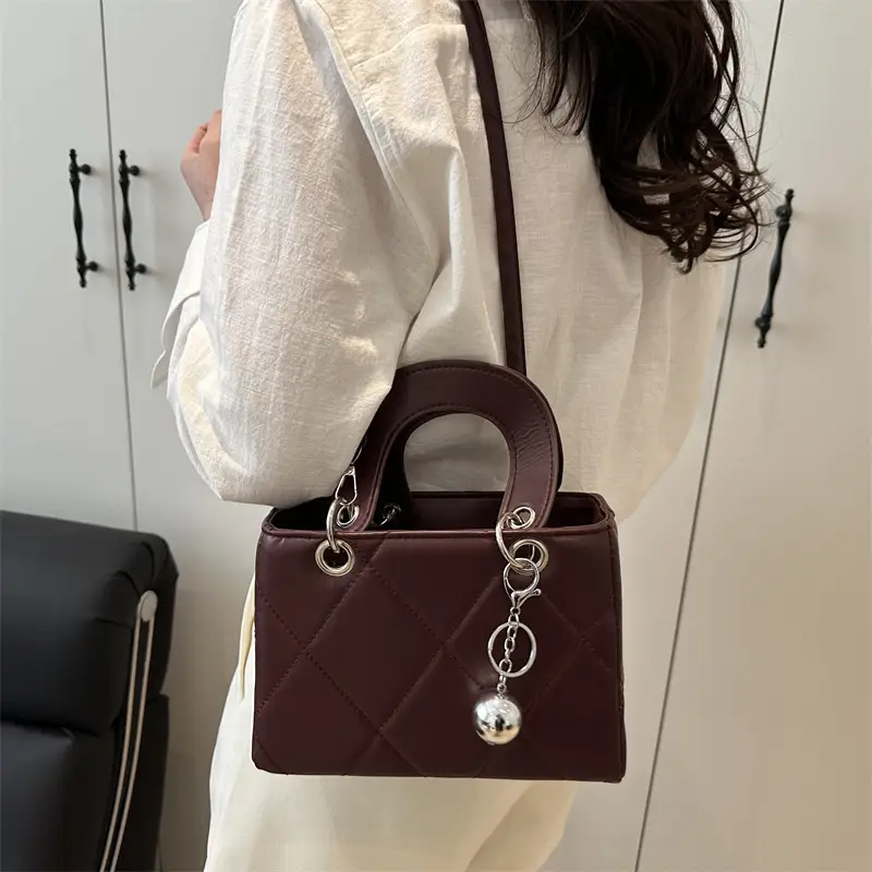 Black Rhombic Daffy Shoulder Bag for Women 2025 - Image 7