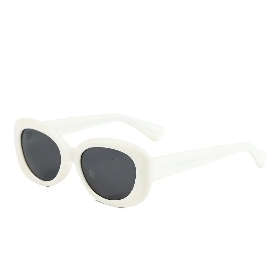 Oval Sunglasses Women Black Polarized Eye Protection