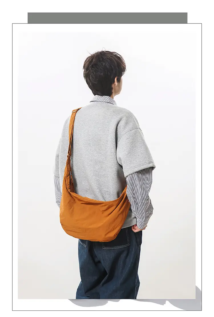 Men's White Crossbody Bag Large Capacity Leather Goods — feature 5