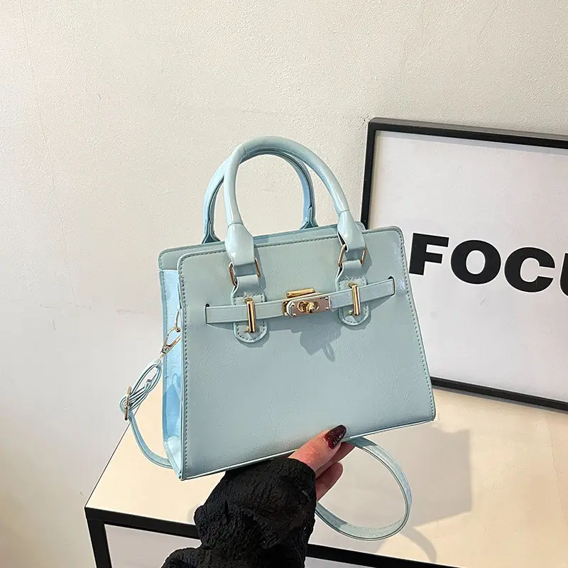 2025 Fashion Artistic Casual Handbag Belt New Style Large Capacity Soft Face Crossbody Bag Women's Bag - Image 6