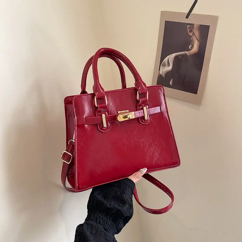 2025 Fashion Artistic Casual Handbag Belt New Style Large Capacity Soft Face Crossbody Bag Women's Bag - Image 8