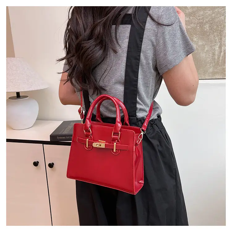 2025 Fashion Artistic Casual Handbag Belt New Style Large Capacity Soft Face Crossbody Bag Women's Bag — feature 13