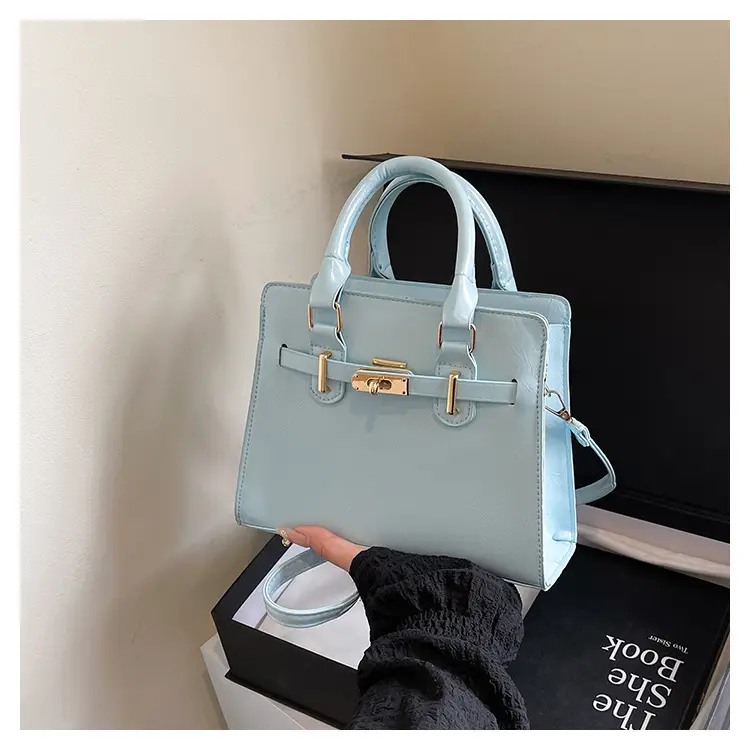2025 Fashion Artistic Casual Handbag Belt New Style Large Capacity Soft Face Crossbody Bag Women's Bag — feature 21