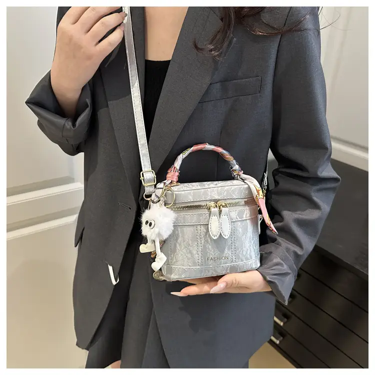 Women's Silk Scarf Bucket Bag White 2025 — feature 12