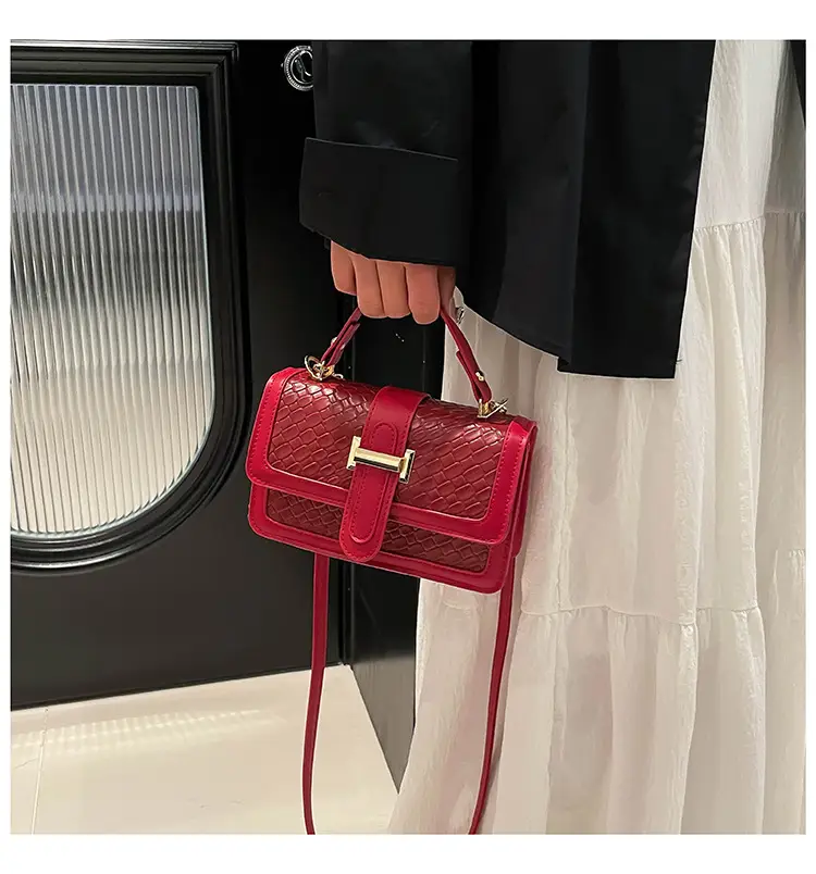 Red Textured Straw Woven Handbag for Women — feature 23