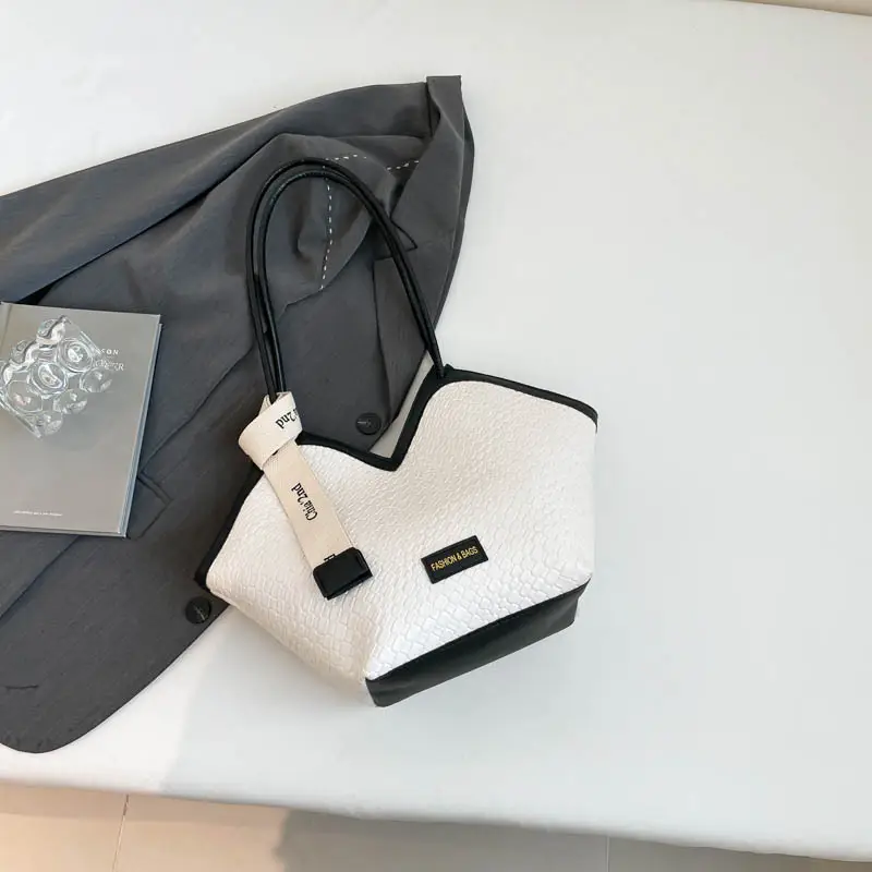 2025 White Leather Shoulder Bag Large Capacity Women - Image 2