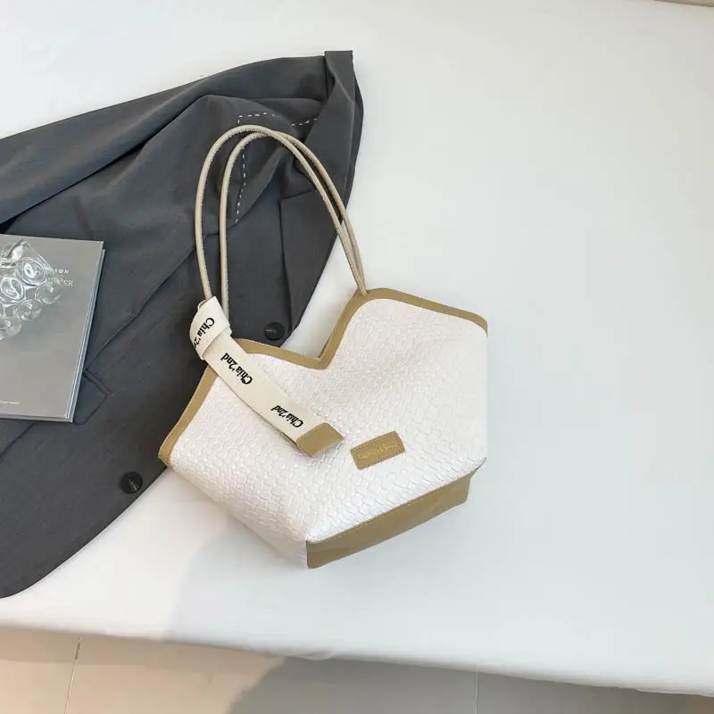 2025 White Leather Shoulder Bag Large Capacity Women - Image 3