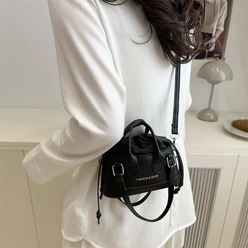 Cute Pink Textured Shoulder Bag for Women - Image 5