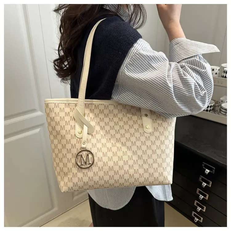 Women's Large Printed Tote Bag Beige Checkered MM Logo — feature 11
