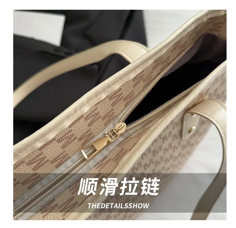 Women's Large Printed Tote Bag Beige Checkered MM Logo — feature 7