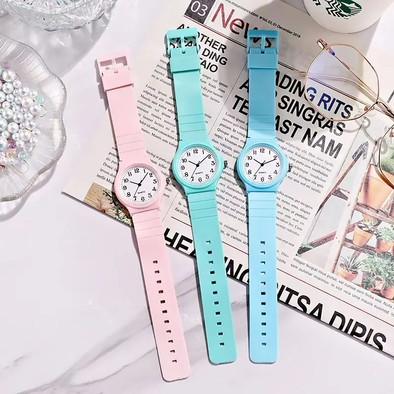 New boys and girls students Jane fashion watch primary and secondary school students watch silent children watch quartz watch in stock wholesale
