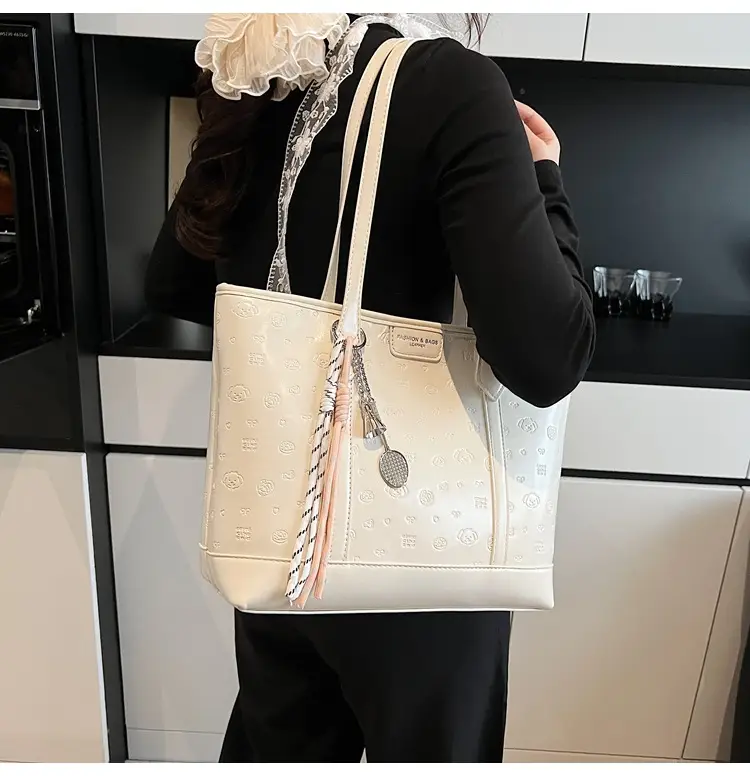 Korean Style White Leather Tote Bag for Women — feature 12