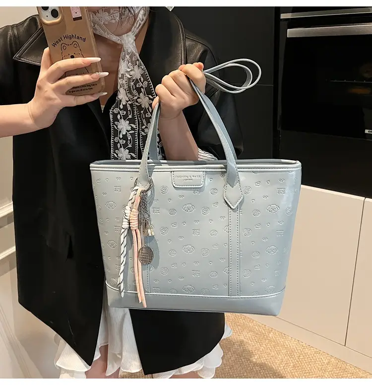 Korean Style White Leather Tote Bag for Women — feature 15