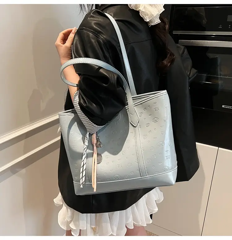 Korean Style White Leather Tote Bag for Women — feature 17