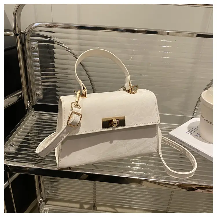 Pink Leather Crossbody Bag for Women Autumn 2025 — feature 10