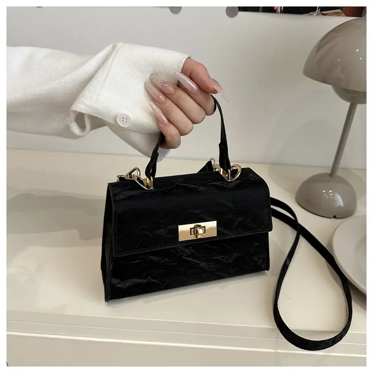 Pink Leather Crossbody Bag for Women Autumn 2025 — feature 41