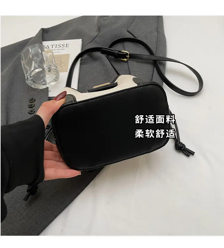 Black Contrast Shoulder Bag 2025 Summer New Fashion luggage and leather goods — feature 8