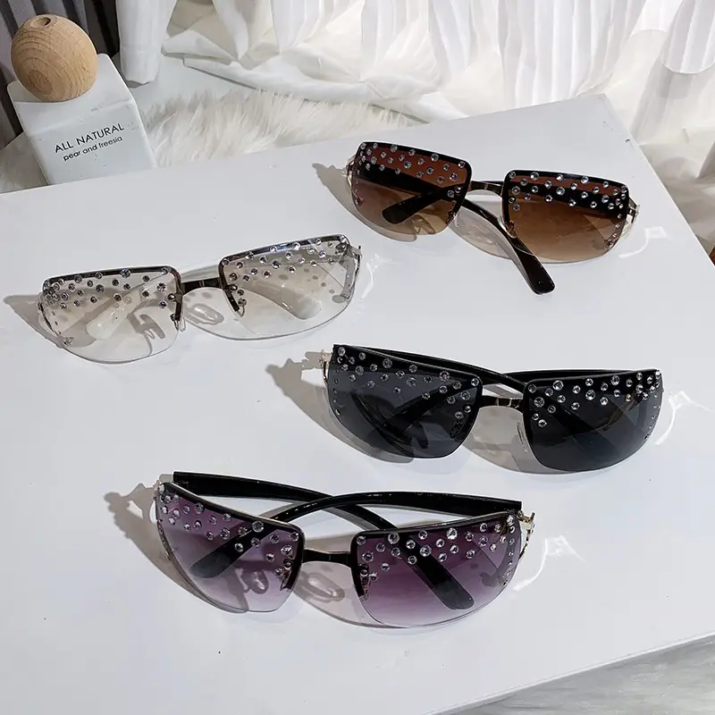 Diamond Sunglasses for Women Large Frame Square Design - Image 7