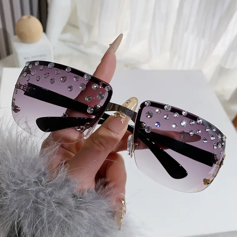 Diamond Sunglasses for Women Large Frame Square Design - Image 8