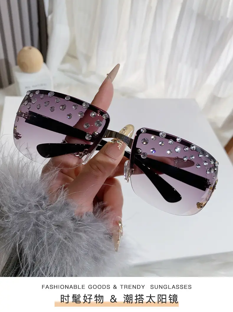 Diamond Sunglasses for Women Large Frame Square Design — feature 11