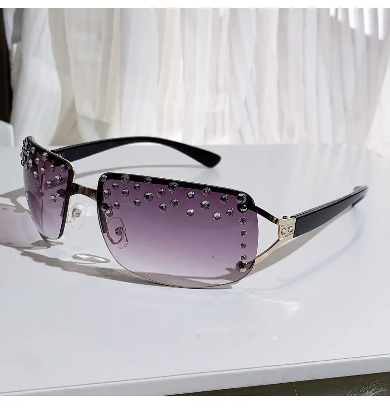 Diamond Sunglasses for Women Large Frame Square Design — feature 13