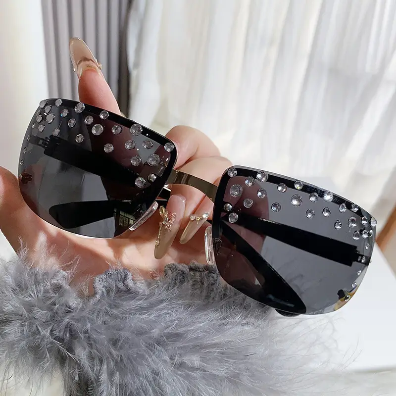 Diamond Sunglasses for Women Large Frame Square Design