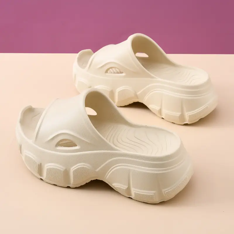 Black Thick-Soled Women's Slippers Summer Wear 2025 - Image 4