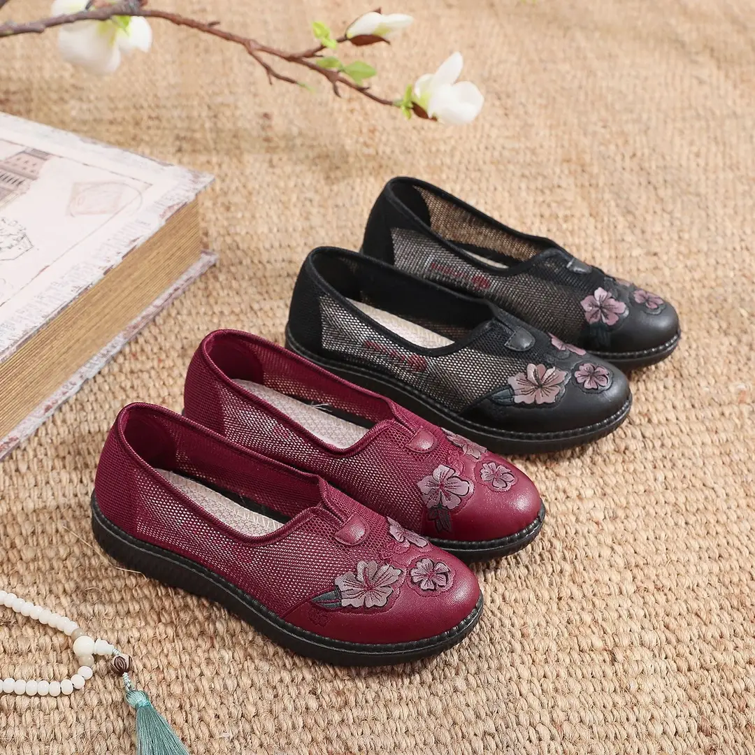 Spring and Summer New Old Beijing Cloth Shoes Women's Single Shoes Breathable Mesh Shoes Non-slip Soft Sole Mother Shoes Middle-aged and Elderly Flat Shoes - Image 5