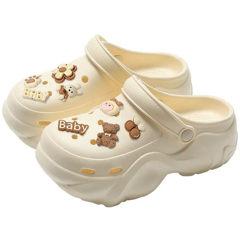Hole Shoes Thick Sole Women's Summer Outer Wear 2024 New Outdoor Beach Seaside Ins Baotou Slippers Women Wholesale