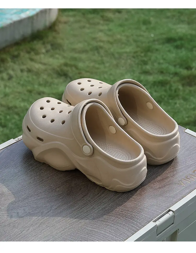Hole Shoes Thick Sole Women's Summer Outer Wear 2024 New Outdoor Beach Seaside Ins Baotou Slippers Women Wholesale — feature 23