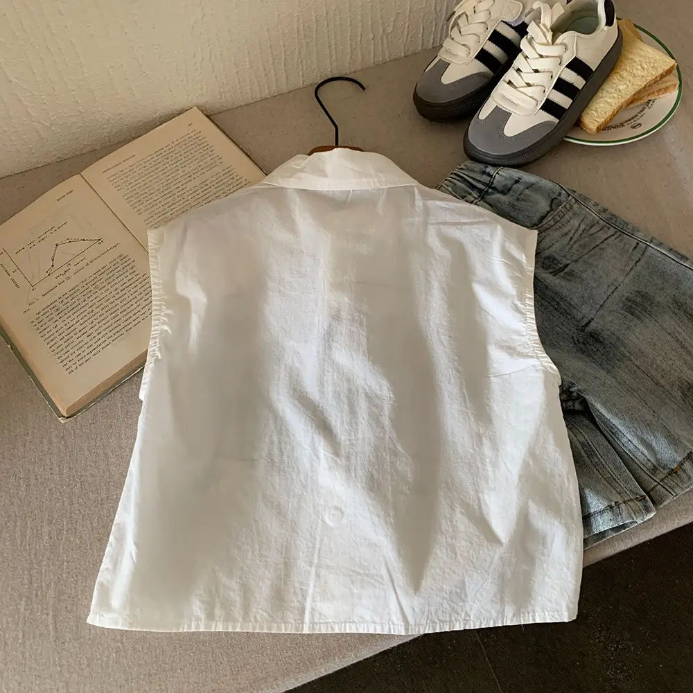 Children's Sleeveless T-Shirt with Retro Print — feature 7