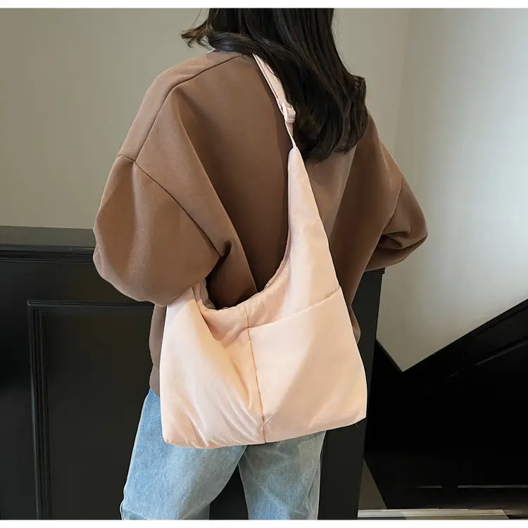 New Pink Large Capacity Shoulder Bag for Women — feature 32