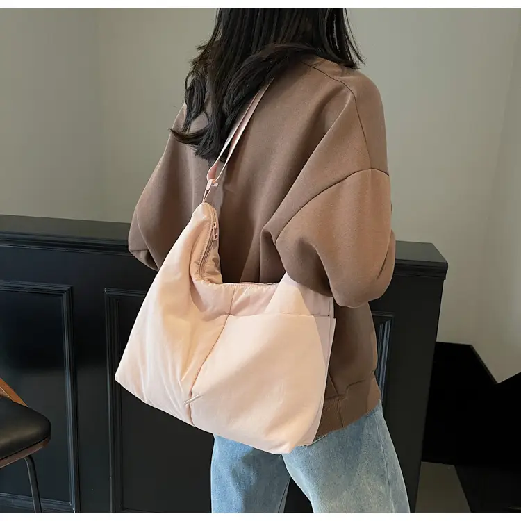 New Pink Large Capacity Shoulder Bag for Women — feature 35