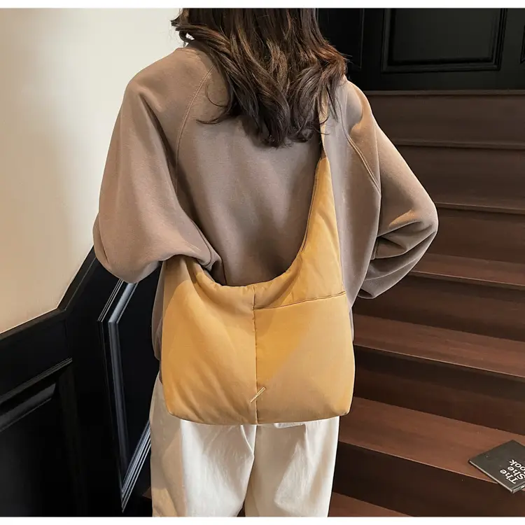 New Pink Large Capacity Shoulder Bag for Women — feature 37