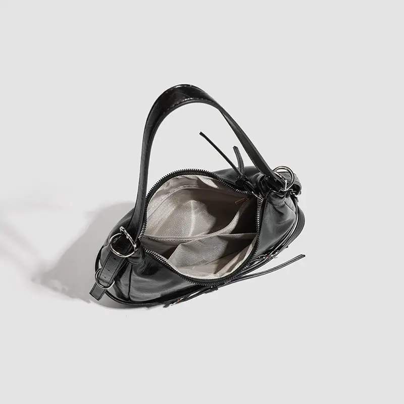 Black Vintage Commuter Bag for Women 2026 - Image 7