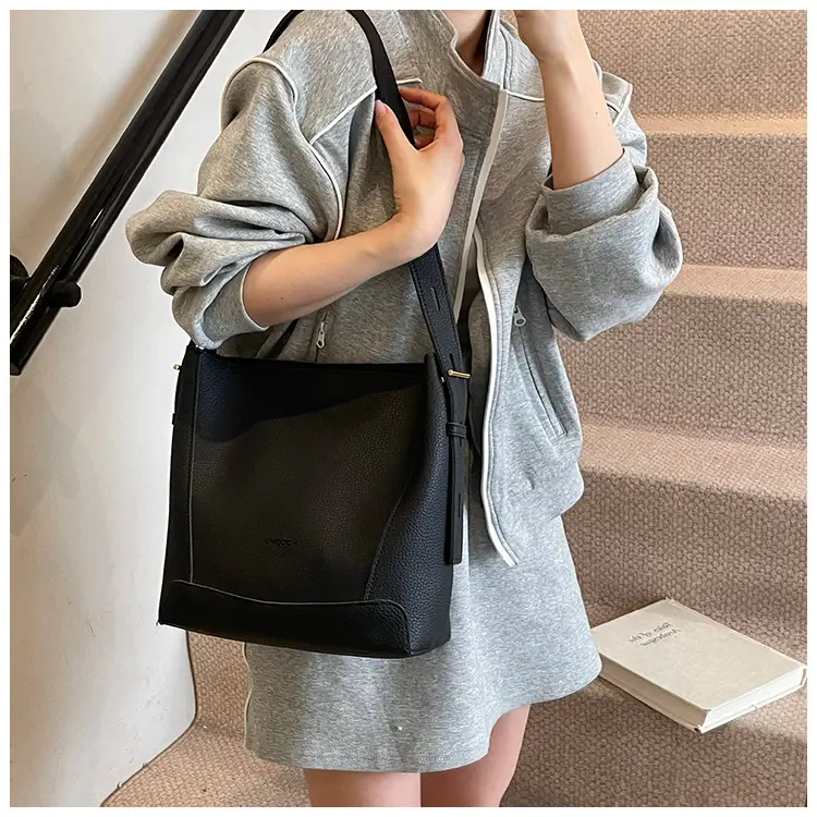 Women's 2-Piece Cream White Tote & Shoulder Bag Set — feature 26