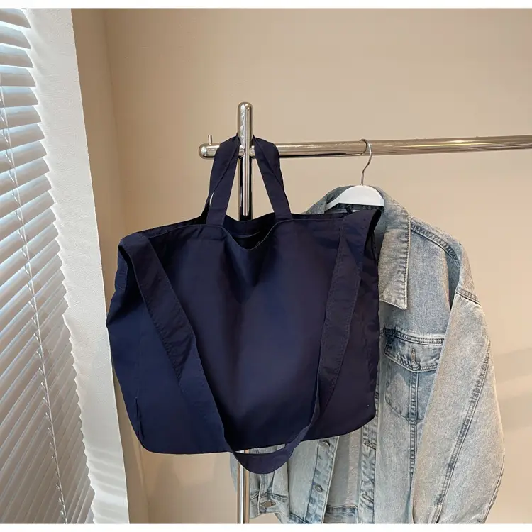 Ultra Light Waterproof Crossbody Tote Bag for Students & Commuters — feature 20